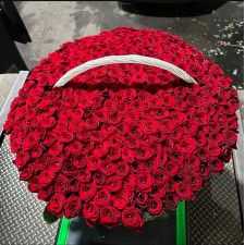 301 roses yerevan