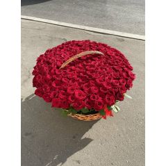 roses basket yerevan