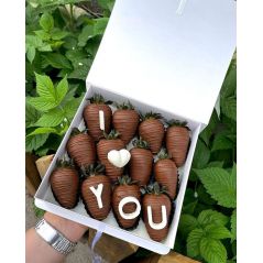 strawberry in chocolate yerevan